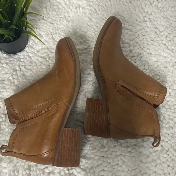 Korks by Kork-Ease Genuine Leather Tan Ankle Boots, 6.5 or 6 1/2