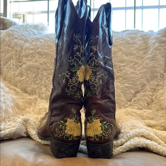 LANE Brown and Yellow Heeled Boots with YELLOW ROSE Design