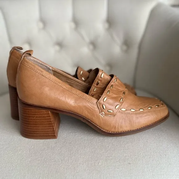 Leather studded comfortable loafers brown shoes Tan Women's Shoes