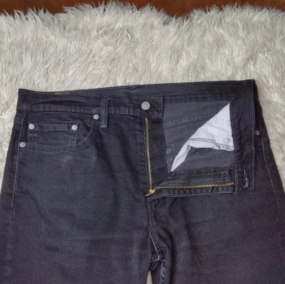LEVI’S 502 Taper Flex Men’s Jeans Size 36X30