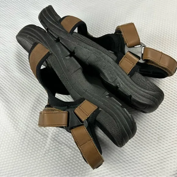 L.L. Bean ladies sandals