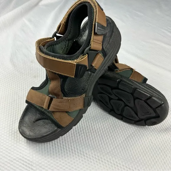 L.L. Bean ladies sandals
