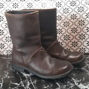 L.L.Bean brown ankle Nubuck boots 6.5
