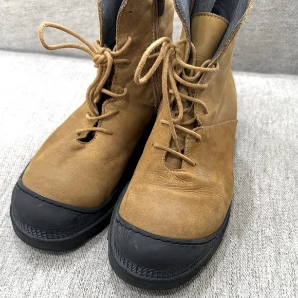 Lofina Leather Ankle Boots with Black Soles