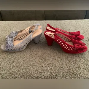 Lot of 2 SASHA LONDON Suede Platform Heels SHOES size 8 US Sling-back, Cut-out