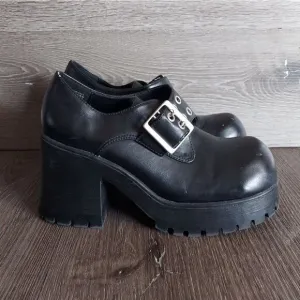 Lower East Side Vintage 90s Y2K Black Chunky Heel Platform Punk Goth Shoes Sz 8
