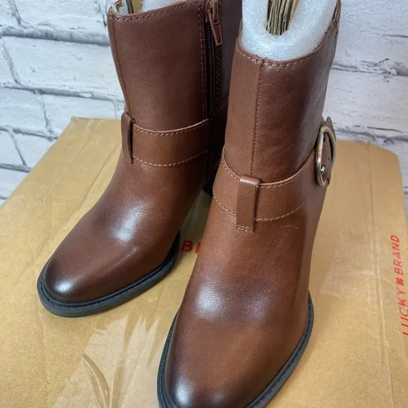Lucky Brand Brown Almond Toe Ankle Boots Booties LK-Achelle Boots Size 5.5 NEW