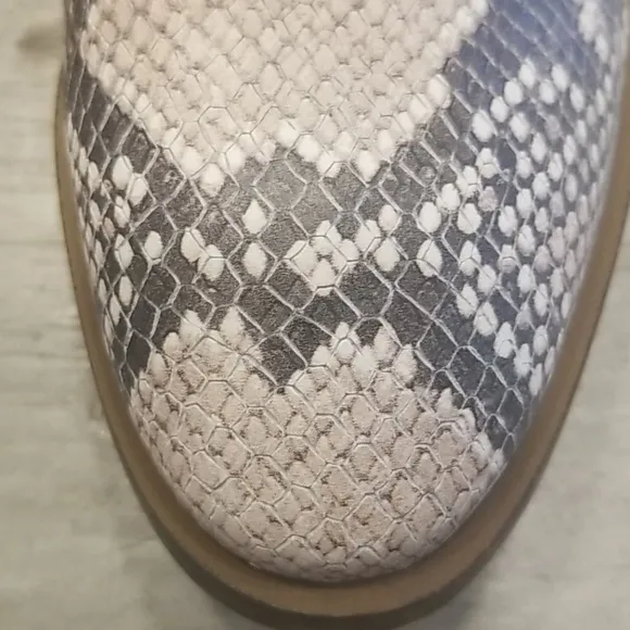 💕LUCKY BRAND💕 Jaime Snake Ankle Boots 8.5 NEW