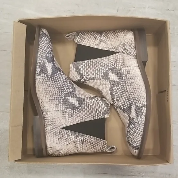 💕LUCKY BRAND💕 Jaime Snake Ankle Boots 8.5 NEW