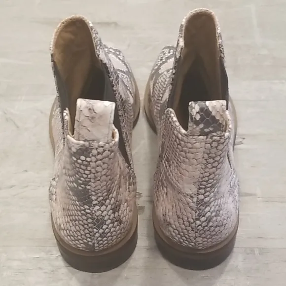 💕LUCKY BRAND💕 Jaime Snake Ankle Boots 8.5 NEW