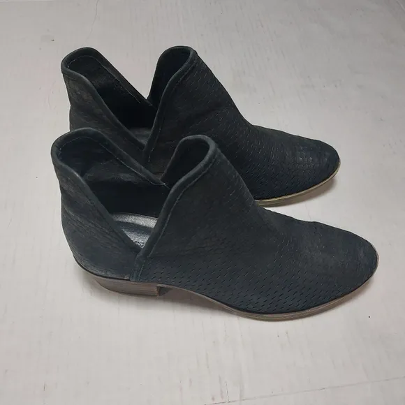 Lucky Brand Women's Black Leather Baley Ankle Boots Size 10M