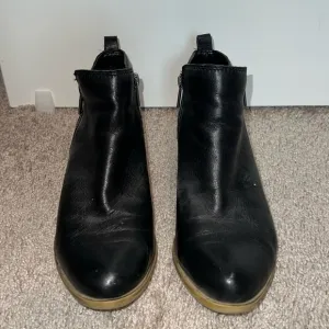 Lucky Brand Womens Leather Almond Toe Stacked Heel Ankle Boots Black 8.5