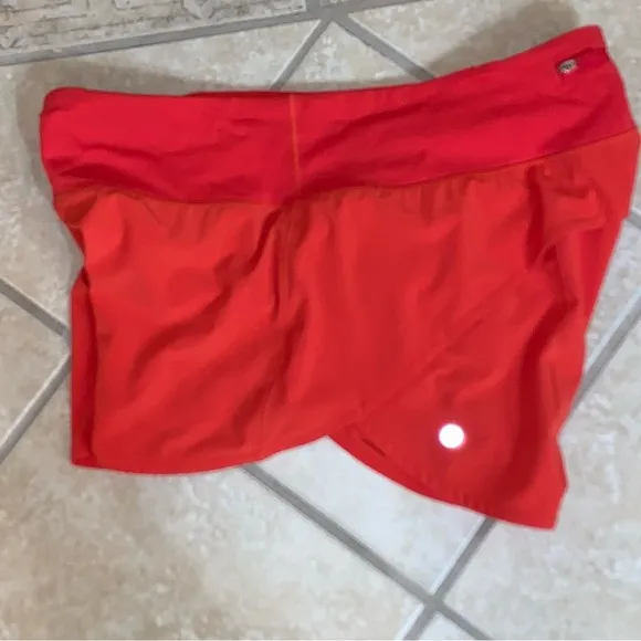 Lululemon Athletica  3.5 in Hotty hot shorts women’s size 10