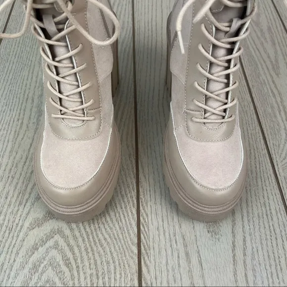 Madden Girl Roguee Chunky Lug Heel Lace-up Work Boots 10M Putty $80
