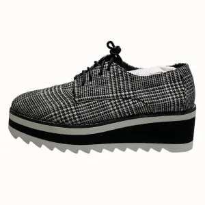 Madden Girl Women's Marshall Oxford Platform Shoes Size 9.5 Black/White