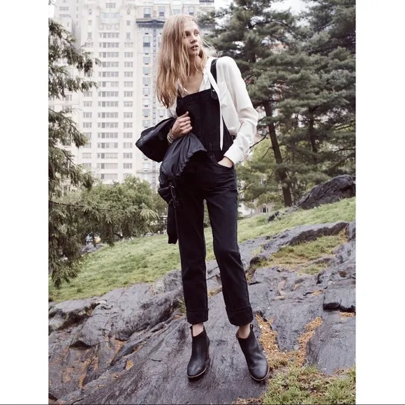 MADEWELL Billie Leather Stacked Heel Ankle Boots in Black