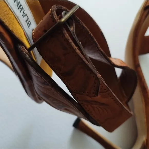 MANOLO BLAHNIK LEATHER WRAP AROUND ANKLE SANDALS