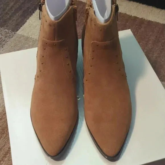 Marc Fisher Leather Western Detail Ankle Boots- Wanid