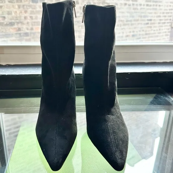 🌸MARC FISHER🌸 LTD Kellen Black Suede Boots size 9M