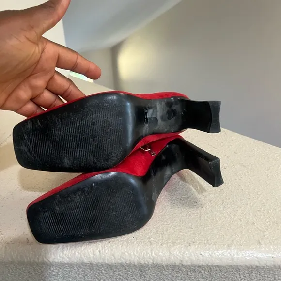 Marc‎ Fisher Red suede ankle boots Booties heels 8 square toes