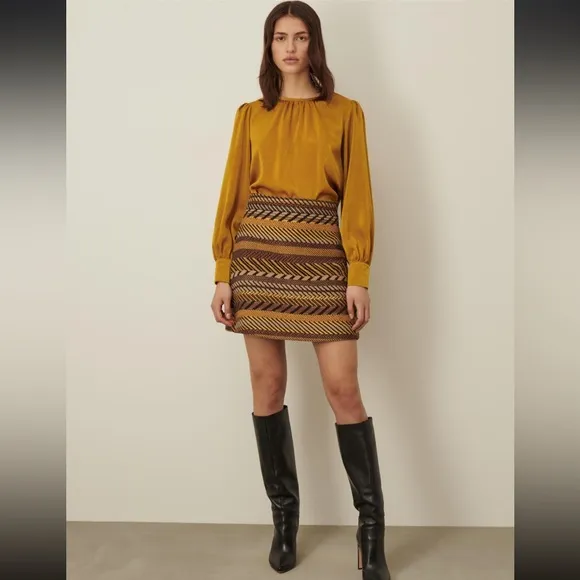 Marella Flared wool-blend mini skirt size 10 NWT