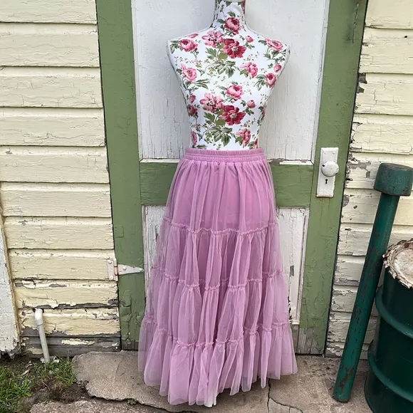 Mauve Pink Tiered Mesh Tulle Flouncy Midi Skirt