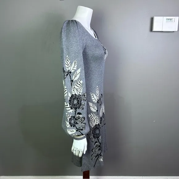 Max Studio dress small sweater floral gray modern sporty puff sleeve whimsigoth