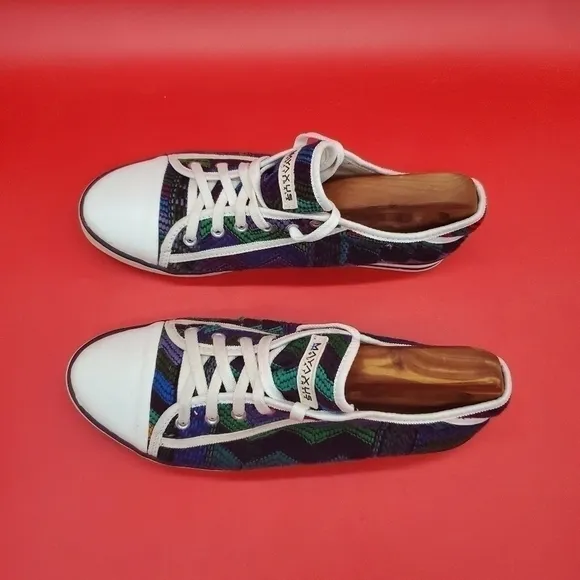 Mayaxus Casual Shoes made with Guatemalan Textiles Men's 9.5 Sneakers