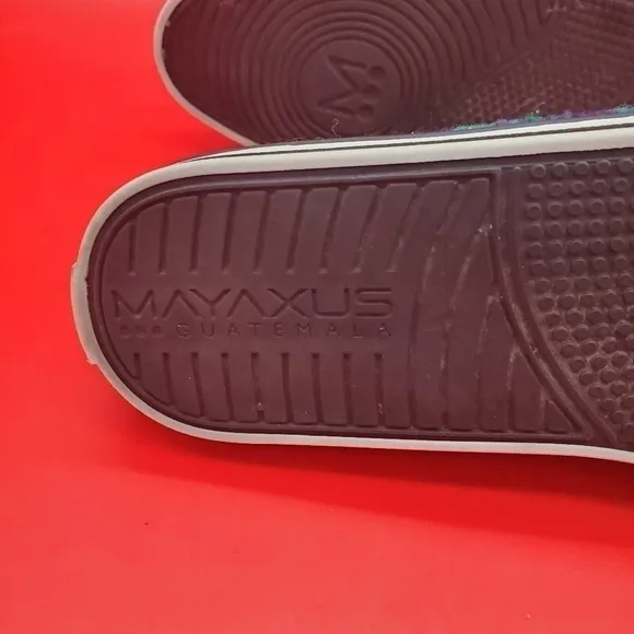 Mayaxus Casual Shoes made with Guatemalan Textiles Men's 9.5 Sneakers