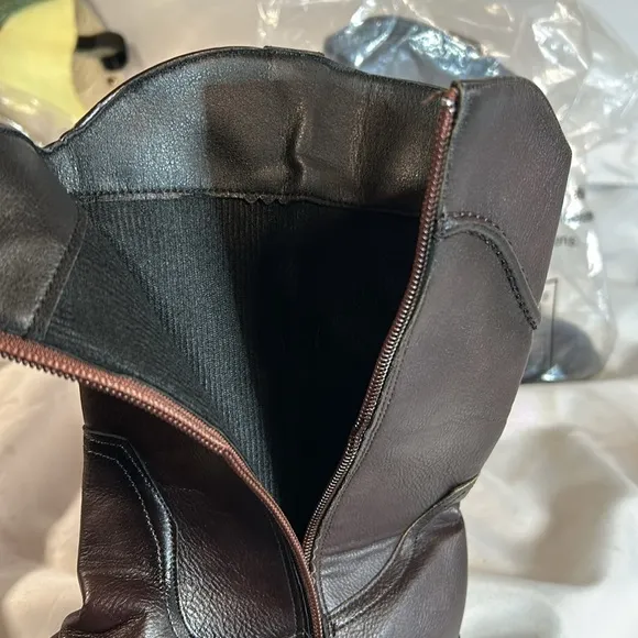 Men Cowboy Zip Up Boots. Vegan Leather.  Rubber Sole Size 10. Brown NWT