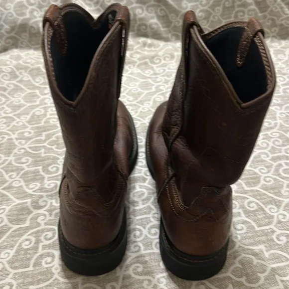 mens Ariat Leather Waterproof work boots sz 7.5 D