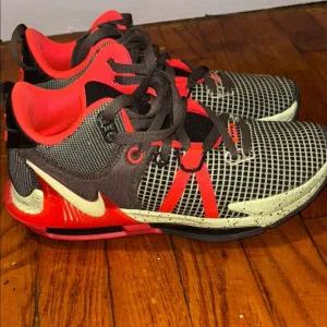 Men's Athletic Shoes - Black and orange