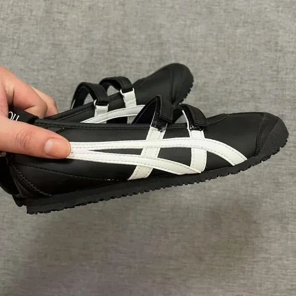 Men's Black and White Athletic Shoes