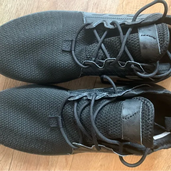 Men's Black Athletic Shoes