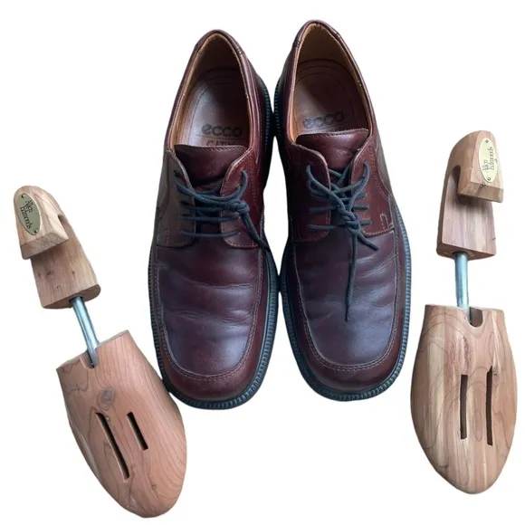 Men's Ecco Brown Leather Lace Up Oxford Shoes and Cedar Shoe Tree- Size 12