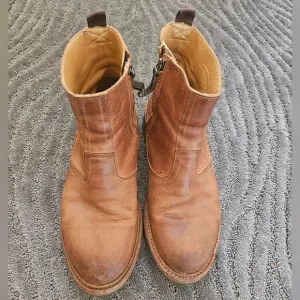 Mens leather boots- brown with side zip closure N.D.C made by hand.
