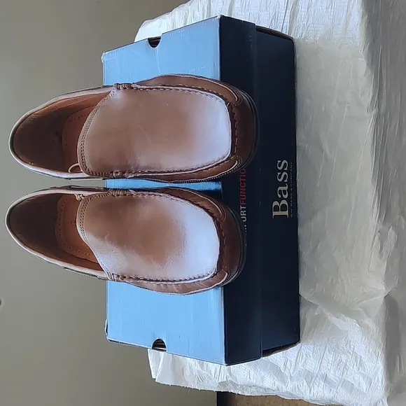 Men's NWT Bass Hank Brown Slip-On Shoes Size 12