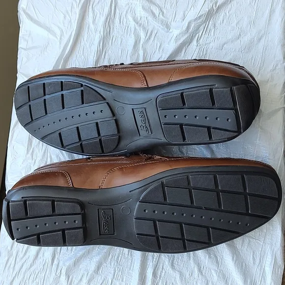 Men's NWT Bass Hank Brown Slip-On Shoes Size 12