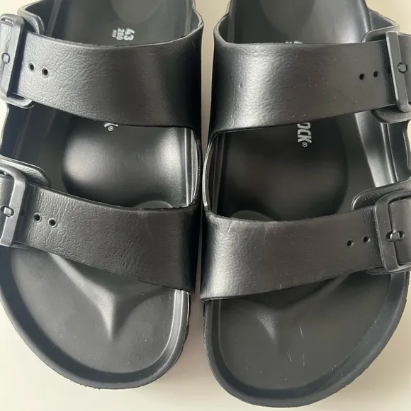 Men’s NWT birkenstock Arizona Eva black sandals slides
