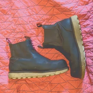Men's Redwing Chelsea work boots//safety toe//size 10🤎🥾