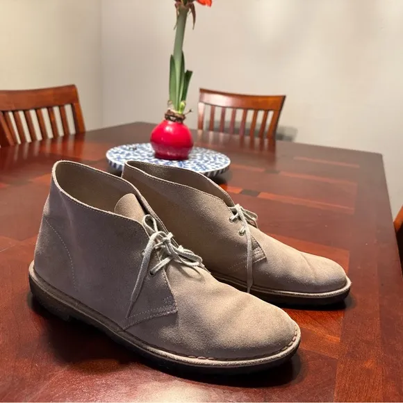 Men's Tan Suede Desert Boots