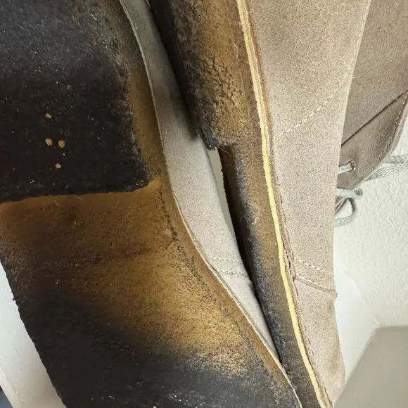 Men's Tan Suede Desert Boots