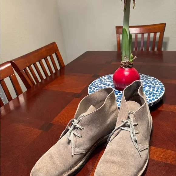 Men's Tan Suede Desert Boots
