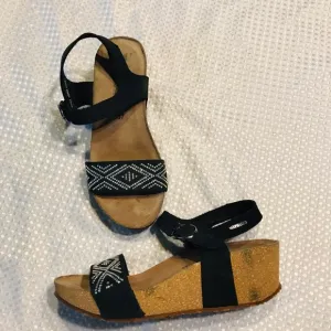 Mephisto wedges sandals