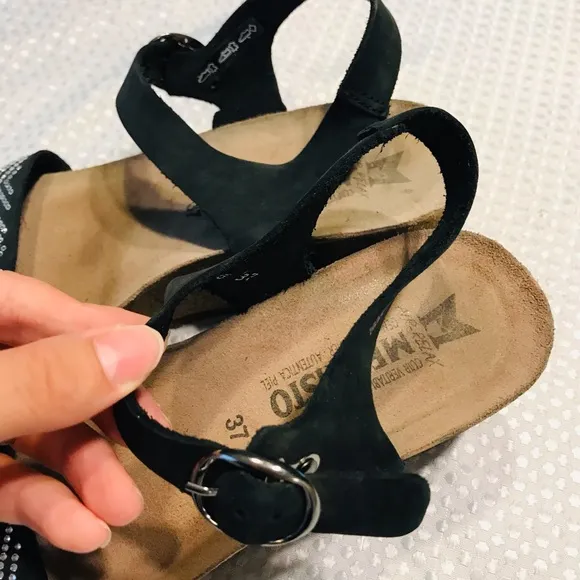 Mephisto wedges sandals