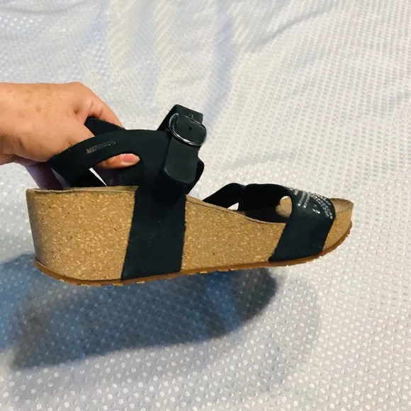Mephisto wedges sandals