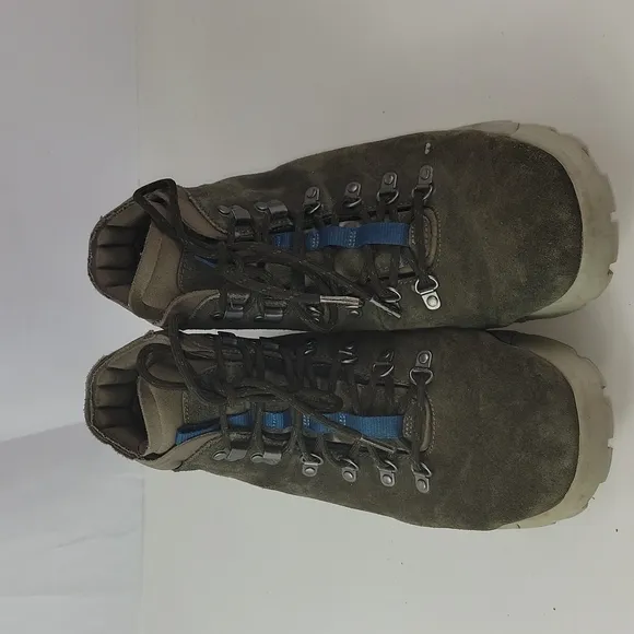 Merrell Wilderness AC  Mens Suede Walking / Casual Boots