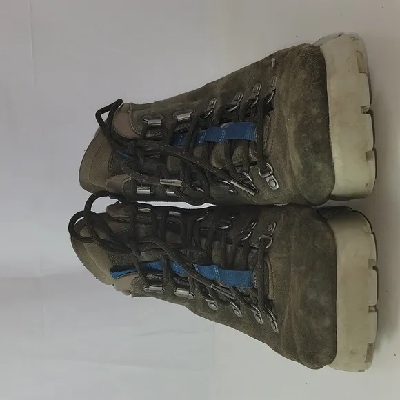 Merrell Wilderness AC  Mens Suede Walking / Casual Boots