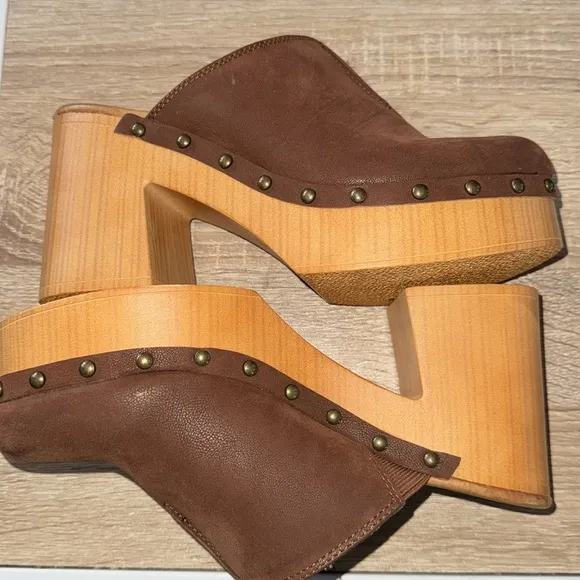MIA clogs studded Women's Brown 8.5 NEW no box boho faux suede leather