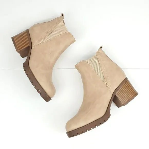 MIA Lylith Chelsea Lug Ankle Boot  Size 10